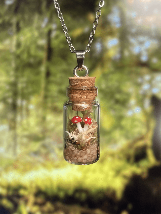 Pendentif amanite rouge