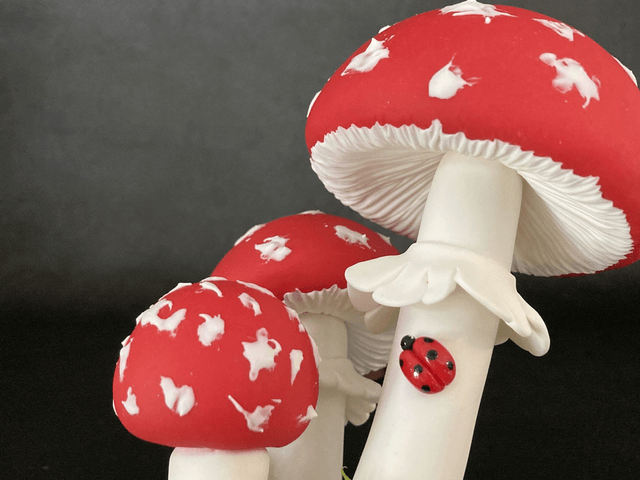 Sculpture "Amanite Tue-Mouches" ~ feuilles