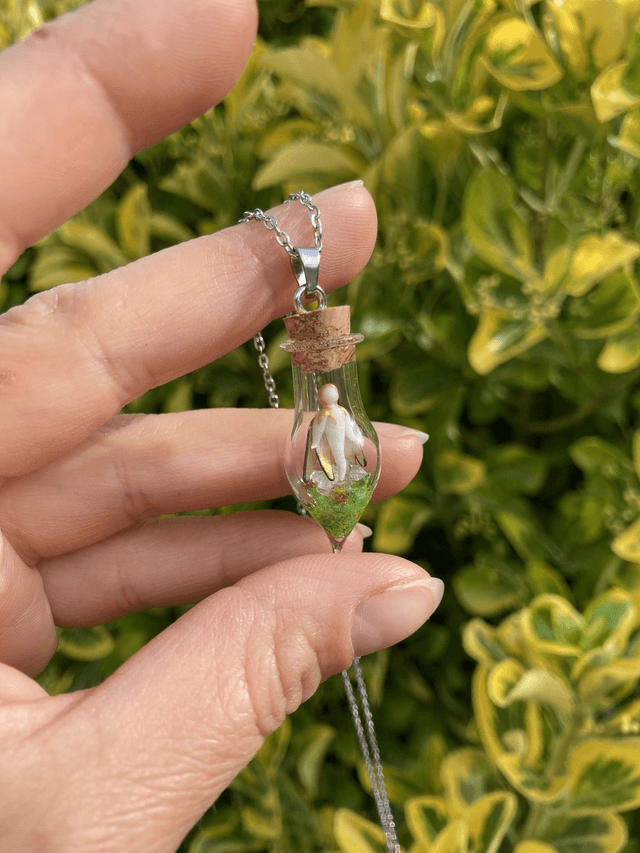Pendentif fée dorée